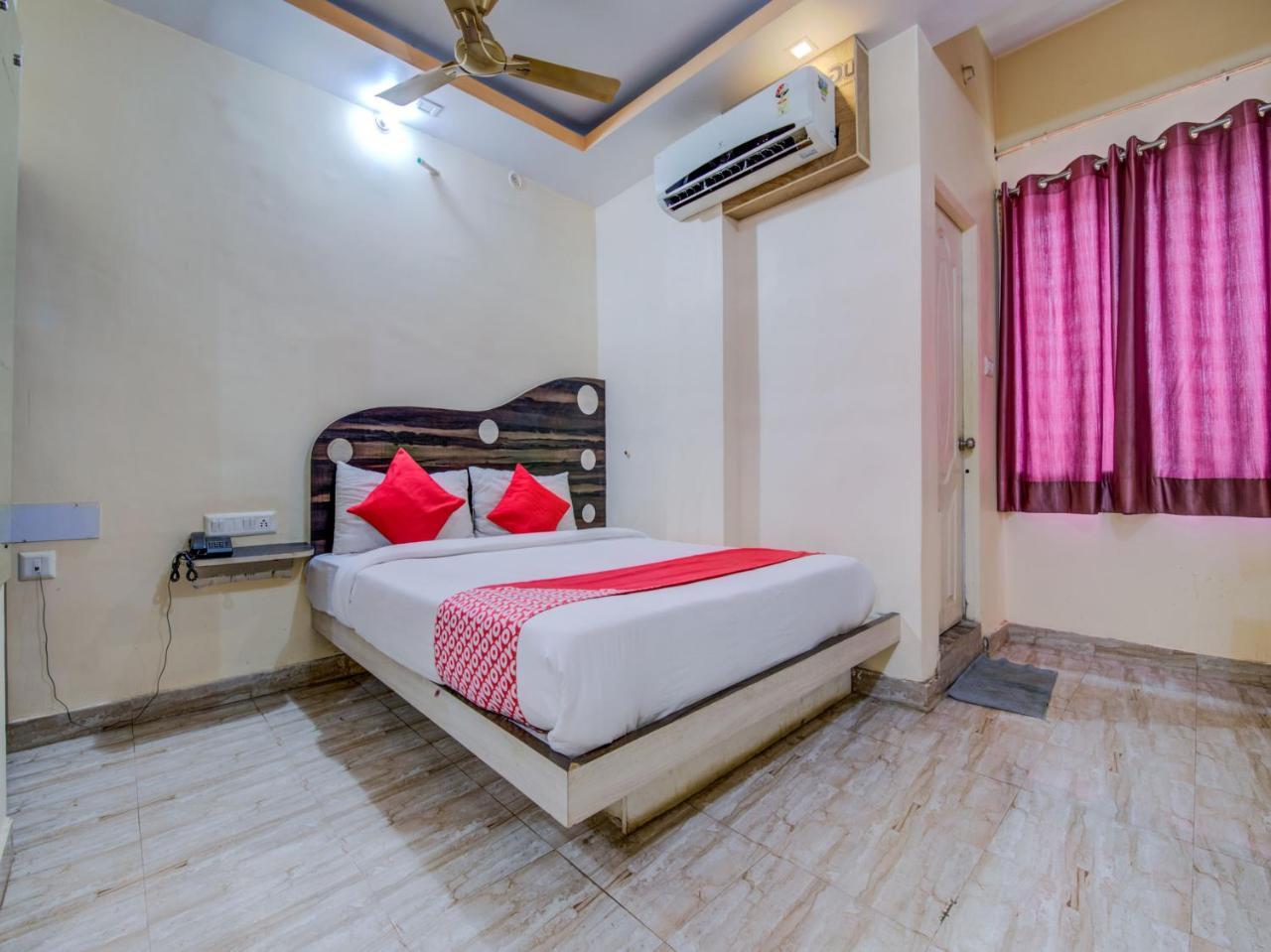 Oyo 18873 Hotel Comfort Deoghar Bagian luar foto