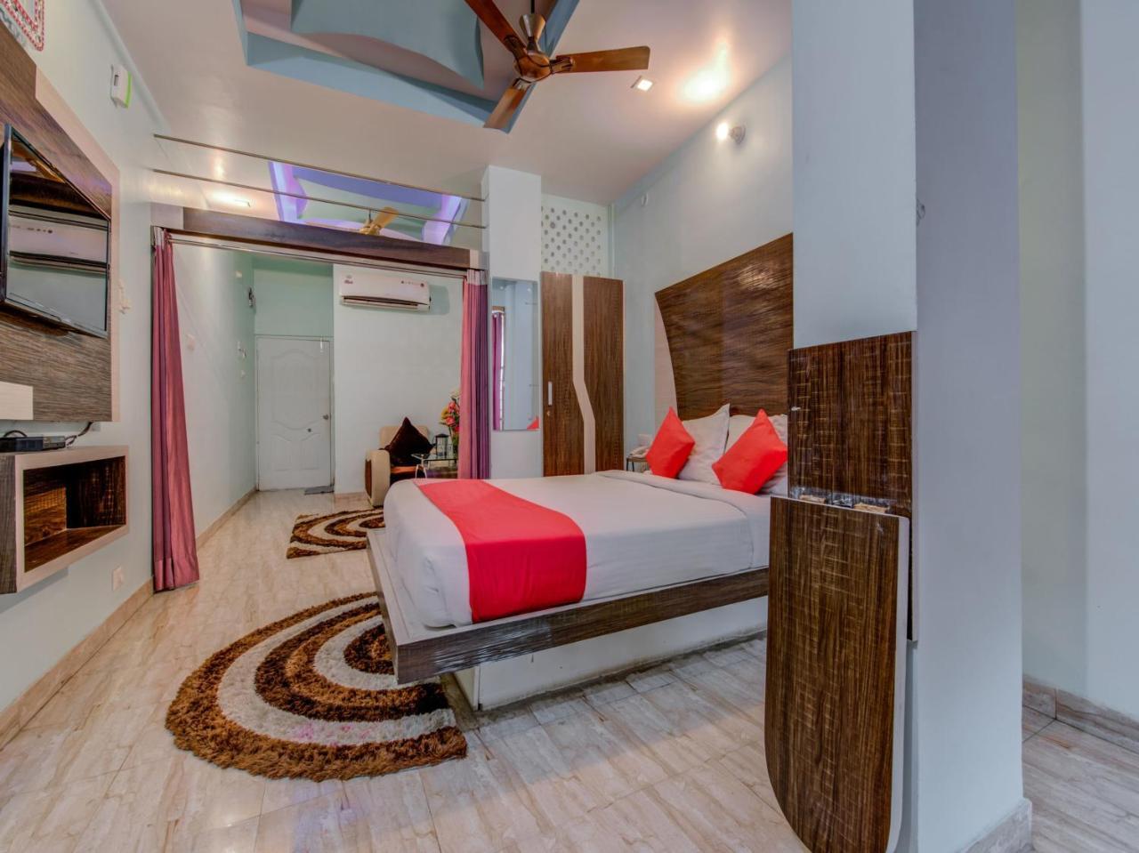 Oyo 18873 Hotel Comfort Deoghar Bagian luar foto